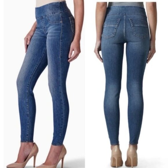 Rock & Republic Womens Jeans in Womens Clothing